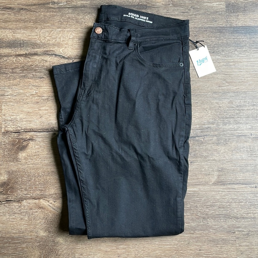 Mugsy’s black pants